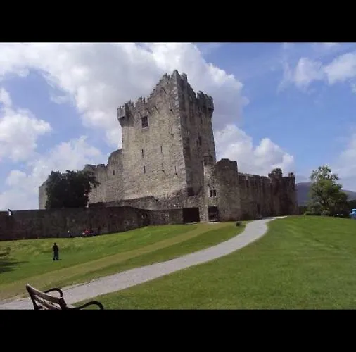 Bed & Breakfast Cillcearn House 3*